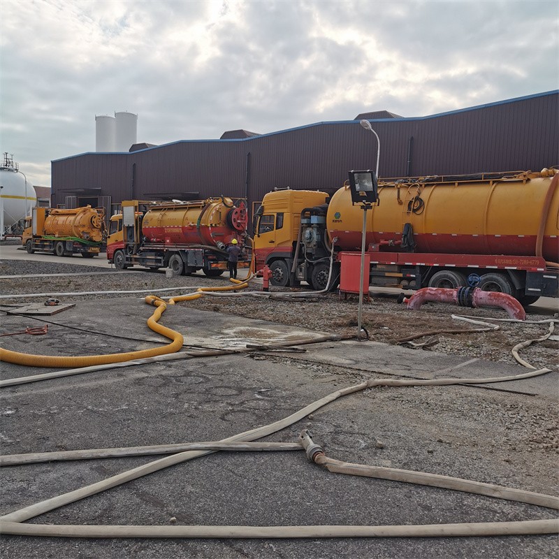 扎囊污水池清理